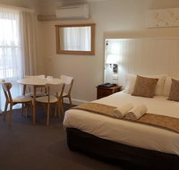 Bathurst Gold Panner - Holiday Jervis Bay