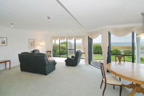 Bayside Beauty - Holiday Jervis Bay 2