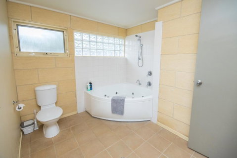 Bayview No 1 - Next To The Beach! - Holiday Jervis Bay 2