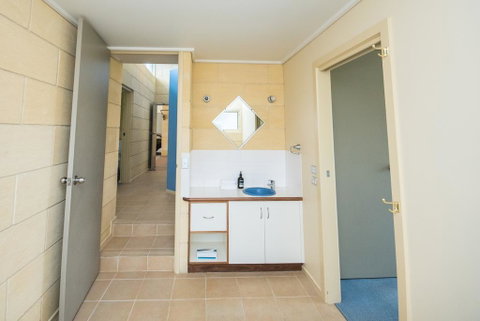 Bayview No 1 - Next To The Beach! - Holiday Jervis Bay 3