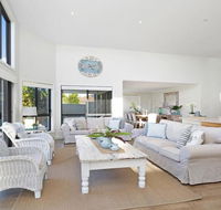 Beach 'Shac' on Parkway - Holiday Jervis Bay