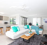Beach Breeze Holiday House - Holiday Jervis Bay