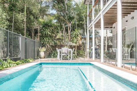 Beach Chalet - Holiday Jervis Bay 0