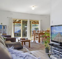Beach Escape  Currarong - basic family accommodation - Holiday Jervis Bay