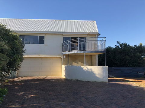Beach House @ 112 - Holiday Jervis Bay 2