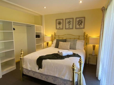 Reel & Relax: 3BR Beach House - Fish, Swim, Surf - Holiday Jervis Bay 2
