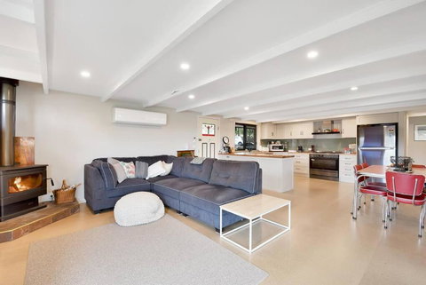 Relax At Goughs Bay - Holiday Jervis Bay 2