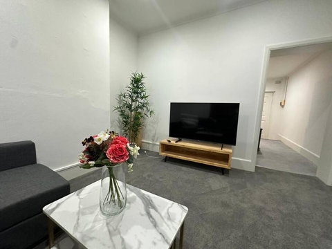 Remarkable 2 Bedroom House At The Centre Of Darlinghurst - Holiday Jervis Bay 1