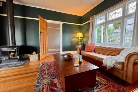 Renovated Cottage Near Cataract Gorge Launceston - Holiday Jervis Bay 0