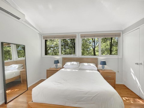 Riverside 3-Bed Townhouse With Spacious Deck & BBQ - Holiday Jervis Bay 3