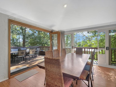 Riverside 3-Bed Townhouse With Spacious Deck & BBQ - Holiday Jervis Bay 0