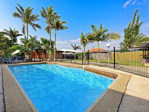 Riviera Motel Bundaberg - Holiday Jervis Bay 0