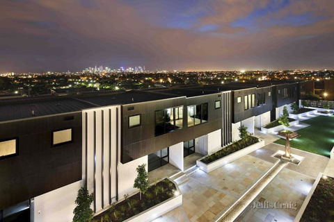 Ruckers Hill Northcote Penthouse - Holiday Jervis Bay 1