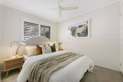 Riviera Road Miami - 4BRM Dual Villa - Holiday Jervis Bay 1