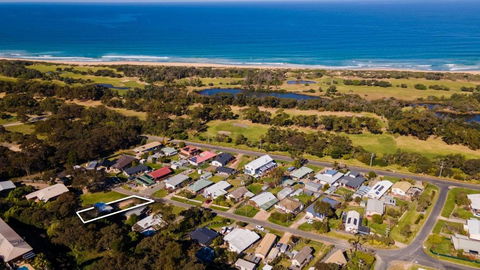 Robin Wood - Holiday Jervis Bay 0
