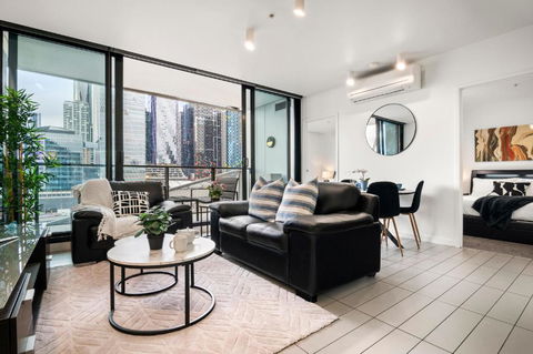 Rooftop Pool 2BR Apartment At Marvel Stadium With Free Parking - Holiday Jervis Bay 0