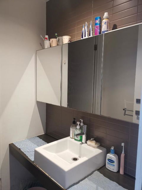 Room With King-size Bed Close To Melbourne CBD & Southern Cross Station - Holiday Jervis Bay 2