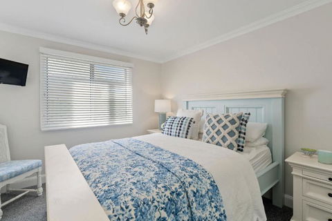 Rose Cottage 3B Hutchinson St Goolwa - Linen Included - Holiday Jervis Bay 1