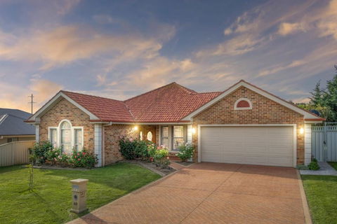Roselawn Manor - 5 Bedroom Entertainer - Holiday Jervis Bay 1