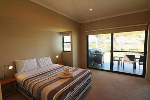 Saltwater Apartments - Holiday Jervis Bay 1