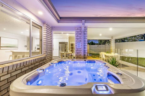 Salty Pause At Bondi House - With Spa And Pet Friendly! - Holiday Jervis Bay 1