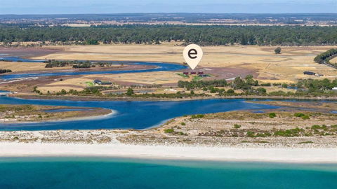 Samphire Chalet Tuart - Holiday Jervis Bay 1