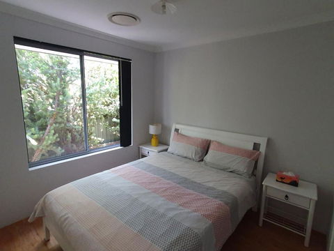 Sandalwood Guest Room - Holiday Jervis Bay 2