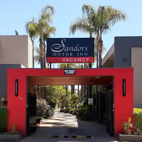 Sandors Motor Inn - Holiday Jervis Bay 0