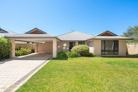 Sandpiper House - Family & Pet Friendly - Holiday Jervis Bay 0