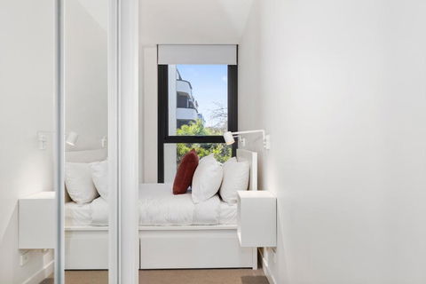 Spacious & Bright Apt Near Major Hospital Precinct - Holiday Jervis Bay 3