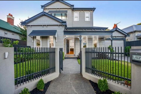 Spacious Room With Ensuite Next To Coburg Station, Non Smoking House - Holiday Jervis Bay 0