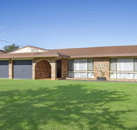 Beachway - beach access at end of street - Holiday Jervis Bay