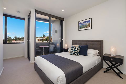 Beau Monde Apartments Newcastle - The Herald - Holiday Jervis Bay 0