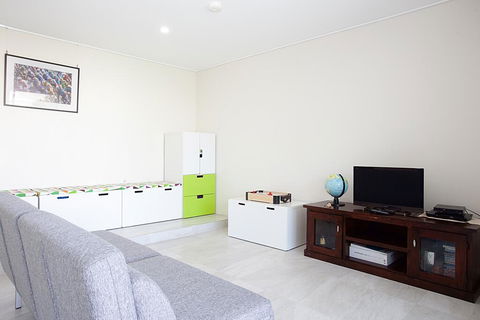 Beautiful Coastal Family-Sized Home - Holiday Jervis Bay 0