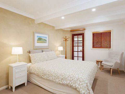 Beauty And The Beach', 88 Foreshore Drive - Large Home With WIFI & Water Views - Holiday Jervis Bay 3