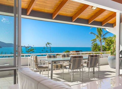 Bella Vista West 3 Luxury Ocean View High Ceilings Golf Buggy Sleeps 8 - Holiday Jervis Bay 1