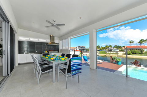 Belle Of Broadbeach - Holiday Jervis Bay 2