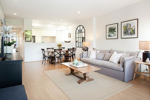 BELLEVUE BEAUTY - Hosted By: L'Abode Accommodation - Holiday Jervis Bay 0