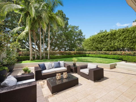 BELLEVUE GARDEN OASIS-Long/Short Term Lets AVL: L'Abode - Holiday Jervis Bay 1