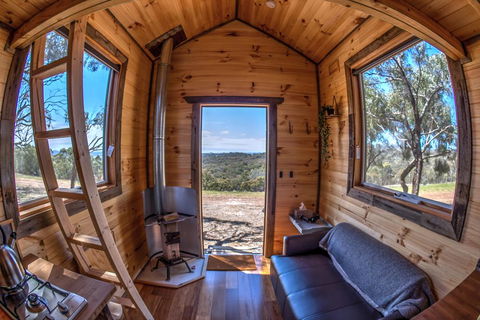 Big Tiny Seven Hills Tiny House, Tallarook - Holiday Jervis Bay 2