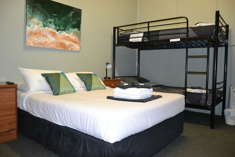 Black Diamond Lodge - Holiday Jervis Bay 2