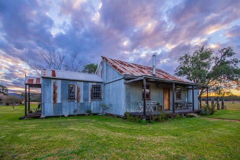 Blaxland's Cottage - Holiday Jervis Bay 0