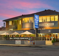 Blue Gum Hotel - Holiday Jervis Bay