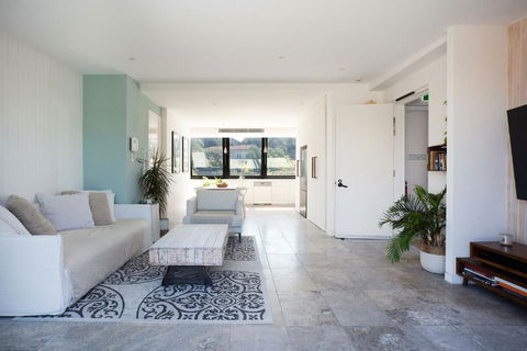 The Treehouse Penthouse - Holiday Jervis Bay 1