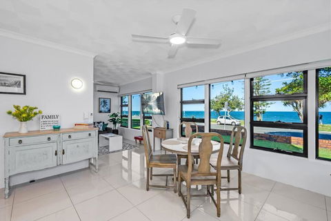 Waterfront Bliss In Margate - 30 Min From Brisbane - Holiday Jervis Bay 0
