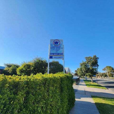 Wentworth Central Motor Inn - Holiday Jervis Bay 0