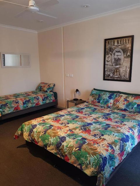 Wentworth Central Motor Inn - Holiday Jervis Bay 3