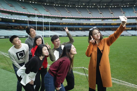 Melbourne Sports Experience + Free MCG Tour - Holiday Jervis Bay 3
