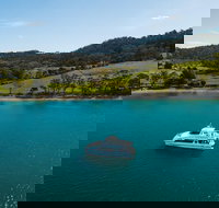 Deep-to-Dish Tasmanian Seafood Experience - Holiday Jervis Bay