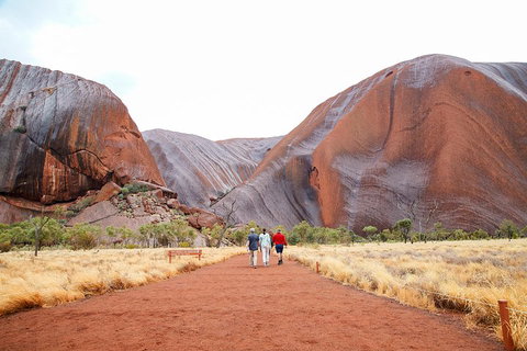 2-Day Uluru (Ayers Rock) And Kata Tjuta Trip From Alice Springs - Holiday Jervis Bay 1